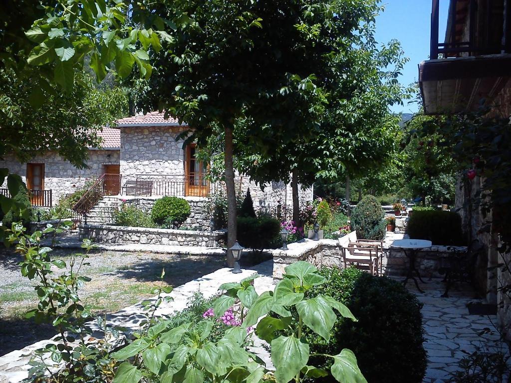 Andrea Sofi Guesthouse 디미트사나 외부 사진