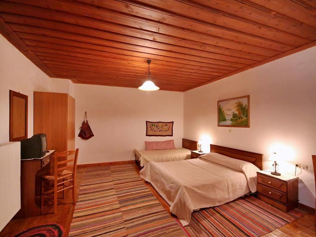Andrea Sofi Guesthouse 디미트사나 외부 사진